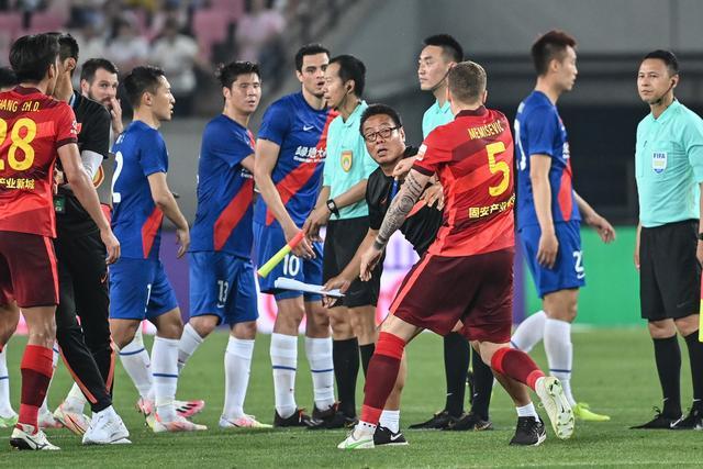 杜兰特解析詹姆斯加盟76人：这并不算不公，与勇士同期类似